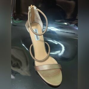 Steve Madden Metallic Gold Heels